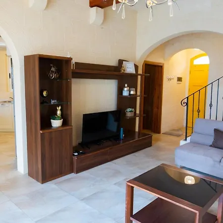 Inni Holiday Home With Infinity Pool Gharb  Exterior photo