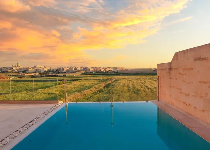 Inni Holiday Home With Infinity Pool