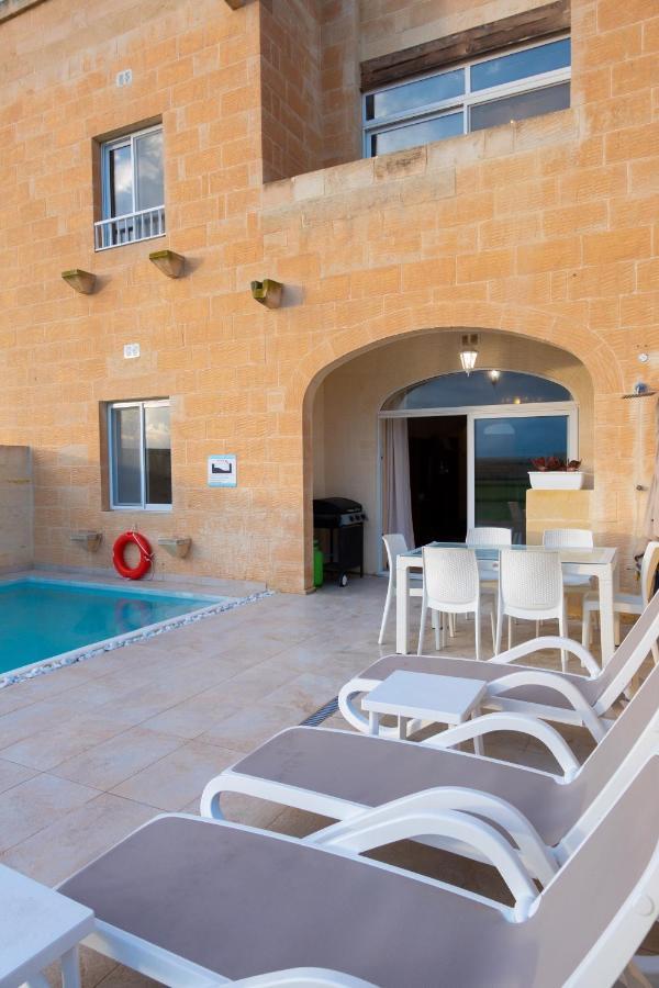 Inni With Infinity Pool Gharb (Gozo)