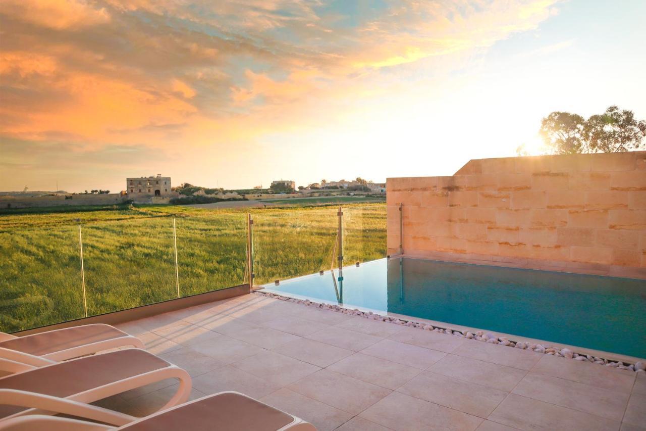 Inni With Infinity Pool *